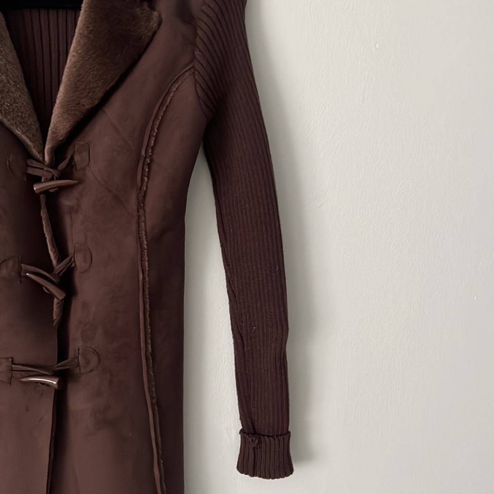 Demanding Jacket - Picture 4 of 8